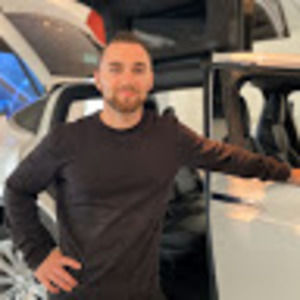 Meet your Posher, Adam